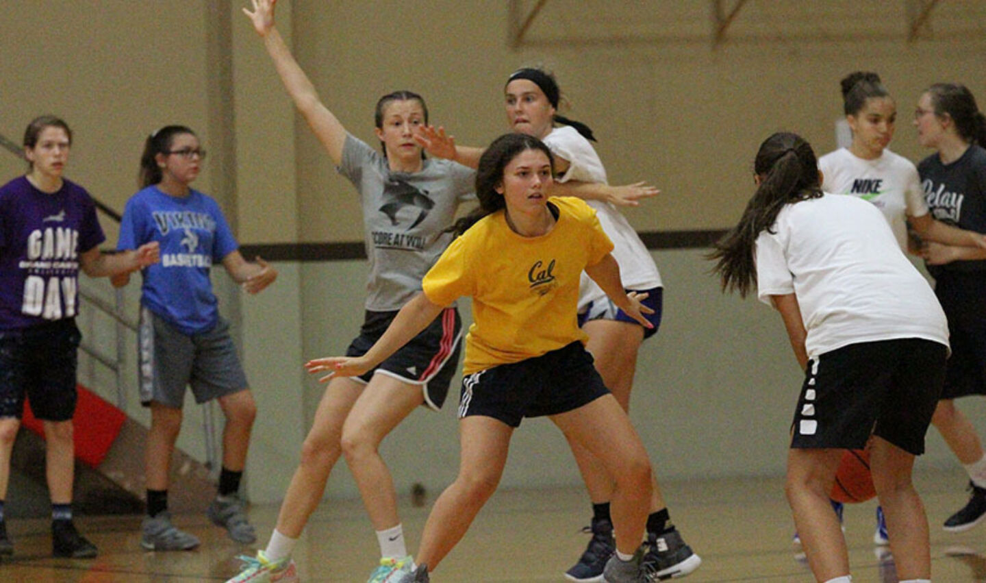 Girls basketball games auburn camp