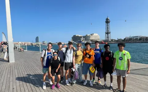 Boys basketball travel team spain waterfront